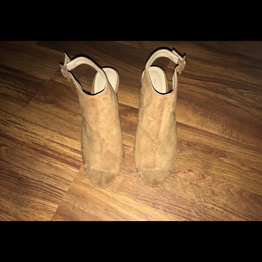 Open toe bootie